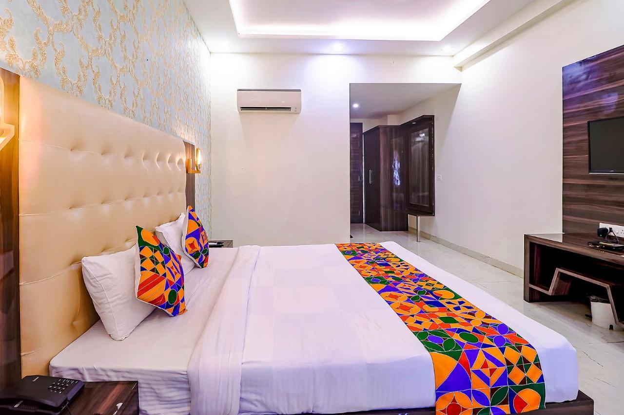 Fabhotel Swess Grand Agra  Exterior photo